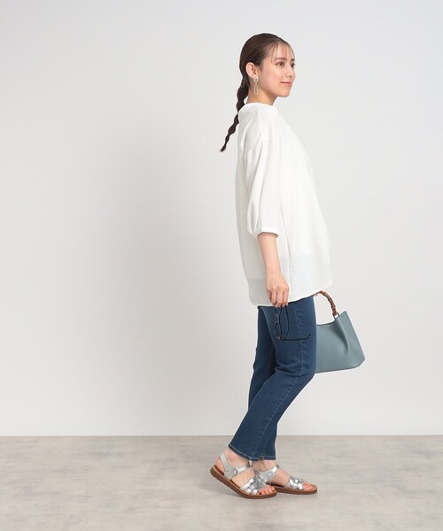 SHOO・LA・RUE（シューラルー）の「◆【2点セット/体型カバー/イージーケア】スキッパーシャツ+タンクトップ（シャツ/ブラウス・レディース・ブラック/ホワイト系/マスタード/ブルー・02/03/04）」の6枚目の写真