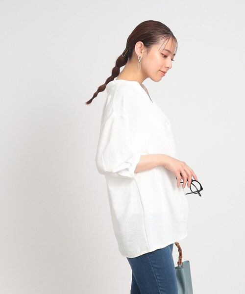 SHOO・LA・RUE（シューラルー）の「◆【2点セット/体型カバー/イージーケア】スキッパーシャツ+タンクトップ（シャツ/ブラウス・レディース・ブラック/ホワイト系/マスタード/ブルー・02/03/04）」の9枚目の写真