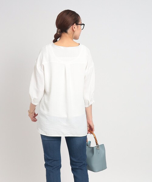 SHOO・LA・RUE（シューラルー）の「◆【2点セット/体型カバー/イージーケア】スキッパーシャツ+タンクトップ（シャツ/ブラウス・レディース・ブラック/ホワイト系/マスタード/ブルー・02/03/04）」の10枚目の写真