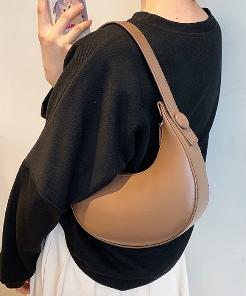 NiiNa(ニーナ)の「【NiiNa】ワンハンドルムーンバッグ(ハンドバッグ・レディース・ブラック/ホワイト/イエロー/ブラウン・FREE)」の18枚目の写真