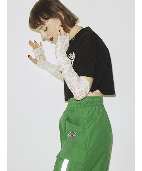 jouetie(ジュエティ)の「レースアームウォーマー(アームカバー・レディース・ブラック/オフホワイト/ブルー・FREE)」の11枚目の写真