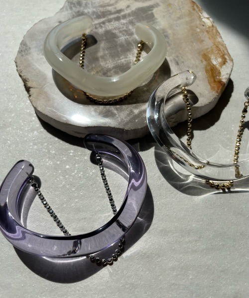 セール】【KuKuLu TOKYO】アクリル×チェーン ウェーブ バングル
