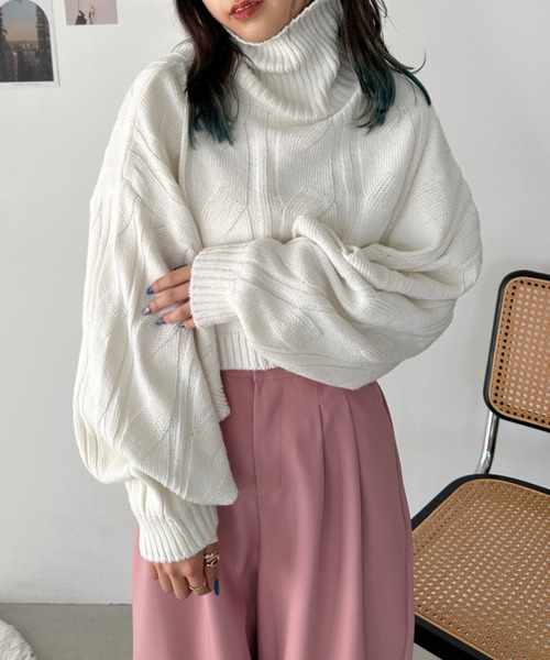 CLEA（クレア）の「クロップドケーブル編みタートルケープニット（ニット/セーター・レディース・アイボリー/ブラック/ベージュ/グレー・FREE）」の14枚目の写真