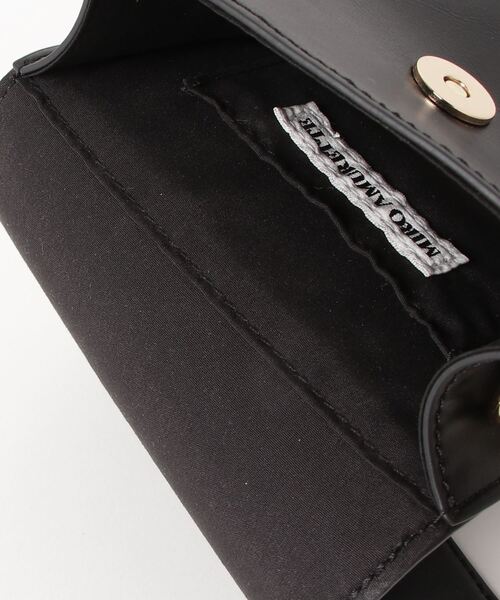 MIRO AMURETTE(ミロアミュレット)の「niwatori mini shoulder bag/チャーム付きスマホショルダーバッグ(ショルダーバッグ・レディース・ブラック・FREE)」の15枚目の写真