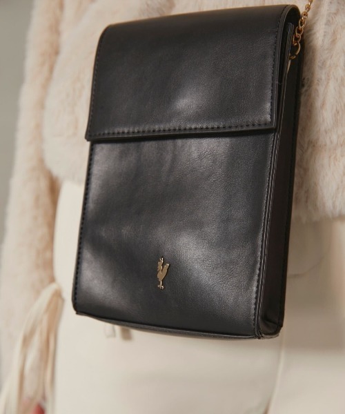 MIRO AMURETTE(ミロアミュレット)の「niwatori mini shoulder bag/チャーム付きスマホショルダーバッグ(ショルダーバッグ・レディース・ブラック・FREE)」の4枚目の写真