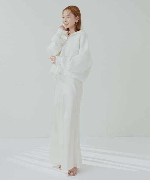 natural couture（ナチュラルクチュール）の「ハーフZIPダンボールショート丈プルパーカー（Tシャツ/カットソー・レディース・ブラック/オフホワイト/ベージュ/グレイッシュベージュ・FREE）」の10枚目の写真