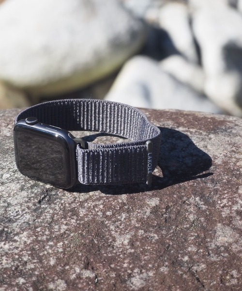 LAKOLE（ラコレ）の「AppleWatchベルト[ゴム] / 990198（デジタル腕時計・レディース・チャコール/アイボリー・X-SMALL/SMALL）」の3枚目の写真