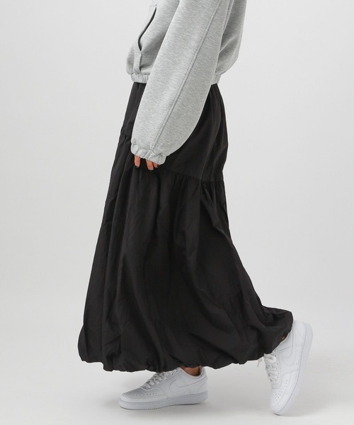 BAYFLOW(ベイフロー)の「キリカエバルーンスカート(スカート・レディース・アイボリー/ブラック・FREE)」の6枚目の写真