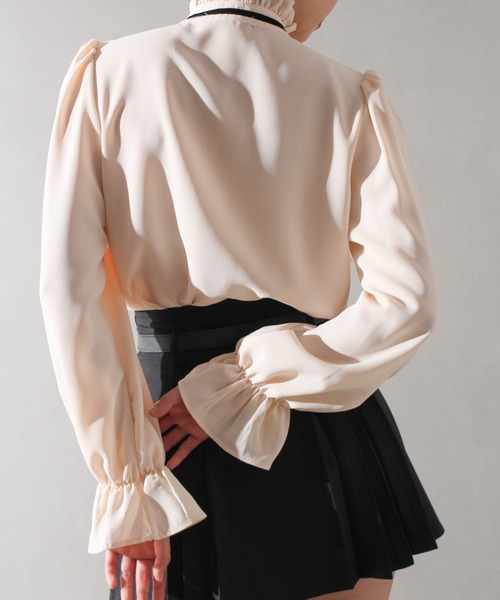 SpRay(スプレイ)の「タイ付フリルスタンドブラウス(シャツ/ブラウス・レディース・アイボリー/ホワイト・FREE)」の6枚目の写真