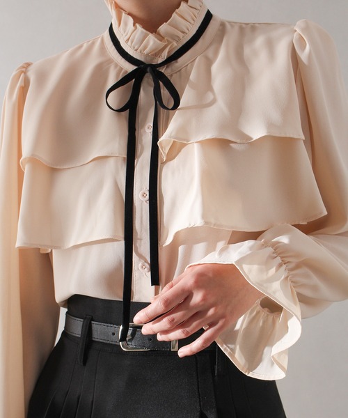 SpRay(スプレイ)の「タイ付フリルスタンドブラウス(シャツ/ブラウス・レディース・アイボリー/ホワイト・FREE)」の7枚目の写真