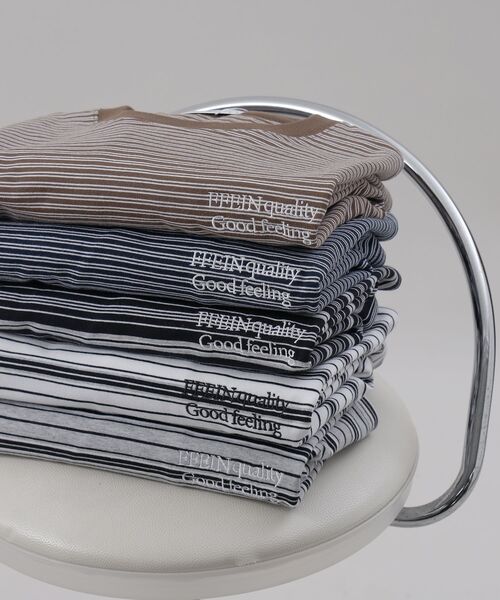 FFEIN（フェイン）の「＊新色追加【FFEIN(フェイン)】 ロゴ刺繍マルチボーダーロングスリーブTシャツ / ロンT リンガー 配色 ボーダー 刺繍 ブランドロゴ 長袖 クルーネック（Tシャツ/カットソー・メンズ・ネイビー/ブラック/グレー/ブラウン/ホワイト・SMALL/LARGE/MEDIUM/X-SMALL）」の7枚目の写真
