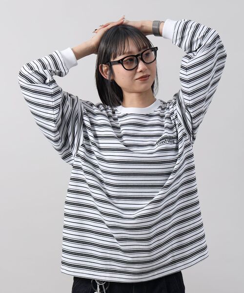 FFEIN（フェイン）の「＊新色追加【FFEIN(フェイン)】 ロゴ刺繍マルチボーダーロングスリーブTシャツ / ロンT リンガー 配色 ボーダー 刺繍 ブランドロゴ 長袖 クルーネック（Tシャツ/カットソー・メンズ・ネイビー/ブラック/グレー/ブラウン/ホワイト・SMALL/LARGE/MEDIUM/X-SMALL）」の19枚目の写真