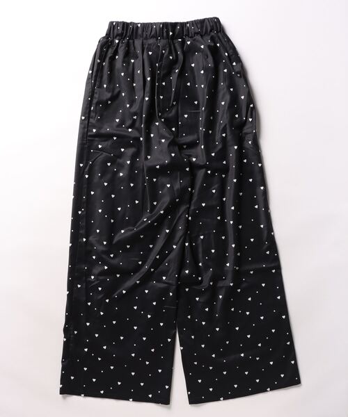 flower（フラワー）の「ルーズリーハートパンツ（その他パンツ・レディース・アイボリー/ブラック・FREE）」の3枚目の写真