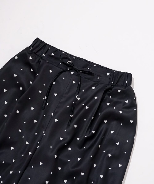 flower（フラワー）の「ルーズリーハートパンツ（その他パンツ・レディース・アイボリー/ブラック・FREE）」の9枚目の写真