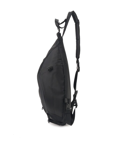 tk.TAKEO KIKUCHI(ティーケータケオキクチ)の「◆ワンショルダーボディバッグ(ボディバッグ/ウエストポーチ・メンズ・ブラック・00)」の3枚目の写真