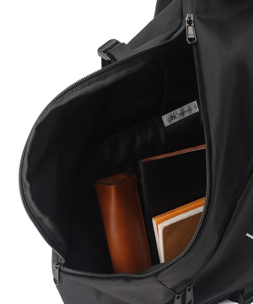tk.TAKEO KIKUCHI(ティーケータケオキクチ)の「◆ワンショルダーボディバッグ(ボディバッグ/ウエストポーチ・メンズ・ブラック・00)」の7枚目の写真