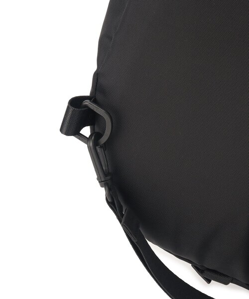 tk.TAKEO KIKUCHI(ティーケータケオキクチ)の「◆ワンショルダーボディバッグ(ボディバッグ/ウエストポーチ・メンズ・ブラック・00)」の12枚目の写真