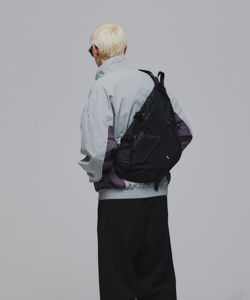 tk.TAKEO KIKUCHI(ティーケータケオキクチ)の「◆ワンショルダーボディバッグ(ボディバッグ/ウエストポーチ・メンズ・ブラック・00)」の15枚目の写真