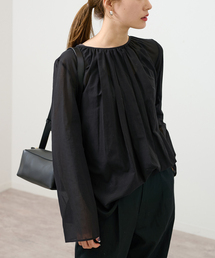 シアーギャザーブラウス