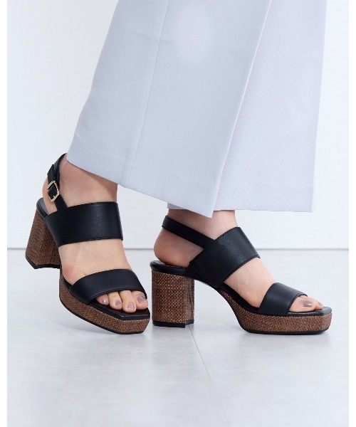 HIMIKO（ヒミコ）の「【Made in Japan】プラットフォームサンダル/641218（サンダル・レディース・ブルー/ブラック/アイボリー・22.5cm/23.0cm/23.5cm/24.0cm/24.5cm/22.0cm/21.5cm/25.0cm/26.0cm/25.5cm）」の17枚目の写真