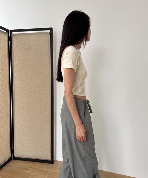 Didot.showroom(ディドット ショールーム)の「バックオープンクロップドT(Tシャツ/カットソー・レディース・ブラウン/ピンク/アイボリー/ブラック/クリーム・FREE)」の17枚目の写真