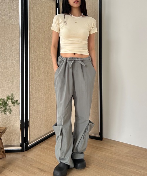 Didot.showroom(ディドット ショールーム)の「バックオープンクロップドT(Tシャツ/カットソー・レディース・ブラウン/ピンク/アイボリー/ブラック/クリーム・FREE)」の14枚目の写真