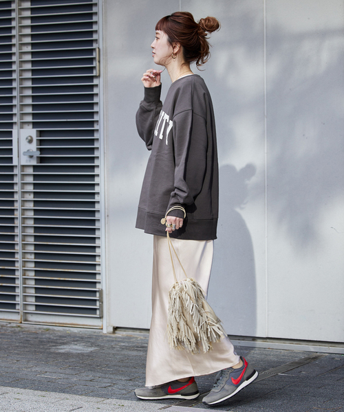 B.C STOCK(ベーセーストック)の「サテンマーメイドロングスカート(スカート・レディース・ブラック/アイボリー・FREE)」の16枚目の写真