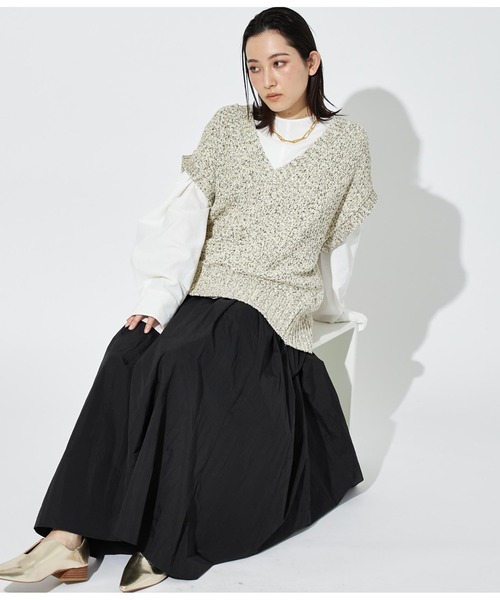 Settimissimo（セッティミッシモ）の「MIXテープヤーン ニット ジレ ベスト（ベスト・レディース・ベージュ/アイボリー・FREE）」の16枚目の写真