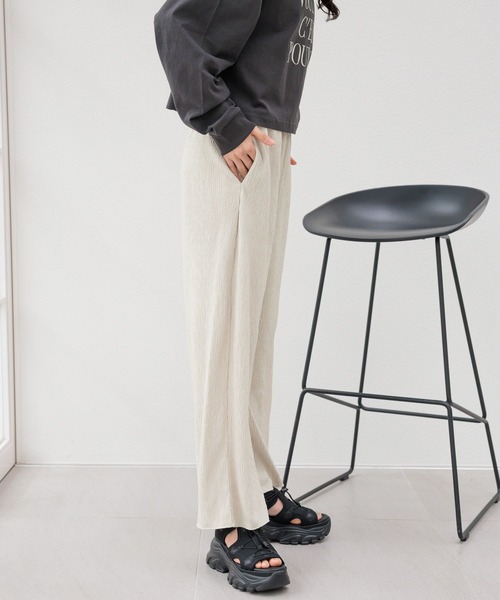 LOWRYS FARM（ローリーズファーム）の「ヨウリュウカットパンツ 108152（その他パンツ・レディース・チャコールグレー/ブルー/ブラック/アイボリー・FREE）」の10枚目の写真