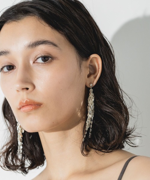 A part by(アパートバイ)の「リーフチェーンピアス(ピアス(両耳用)・レディース・シルバー・FREE)」の2枚目の写真