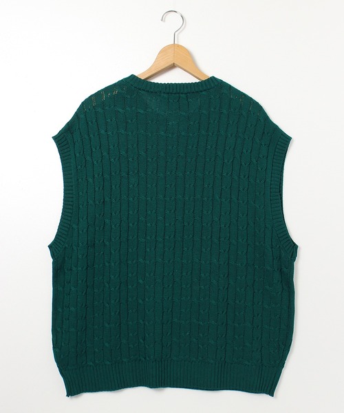 BEVERLY HILLS POLO CLUB（ビバリーヒルズポロクラブ）の「【BEVERLY HILLS POLO CLUB/ビバリーヒルズポロクラブ】ワンポイント刺繍ケーブル編みオーバーサイズニットベスト（ベスト・メンズ・ブラック/グリーン/オフホワイト/ネイビー・LL/M/L）」の19枚目の写真