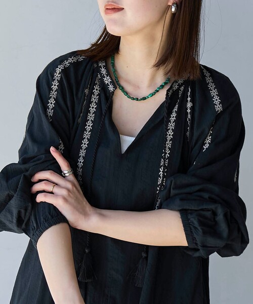 coen（コーエン）の「MARKET（マーケット）配色刺繍カフタンワンピース（ワンピース・レディース・ブラック/オフホワイト・FREE）」の6枚目の写真