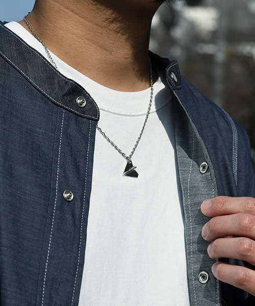 Fun & Daily(ファンアンドデイリー)の「F&D : ペーパーエアプレーンネックレス(ネックレス・メンズ・ゴールド/シルバー・FREE)」の6枚目の写真