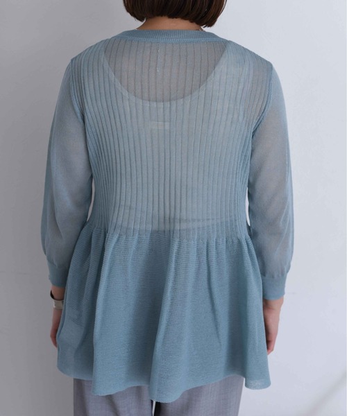 Eimee Law(エイミーロウ)の「【EC限定】フィット&フレアーロゴテープカーデ(カーディガン/ボレロ・レディース・ブラック/ブルー/ライトグレー・38)」の5枚目の写真