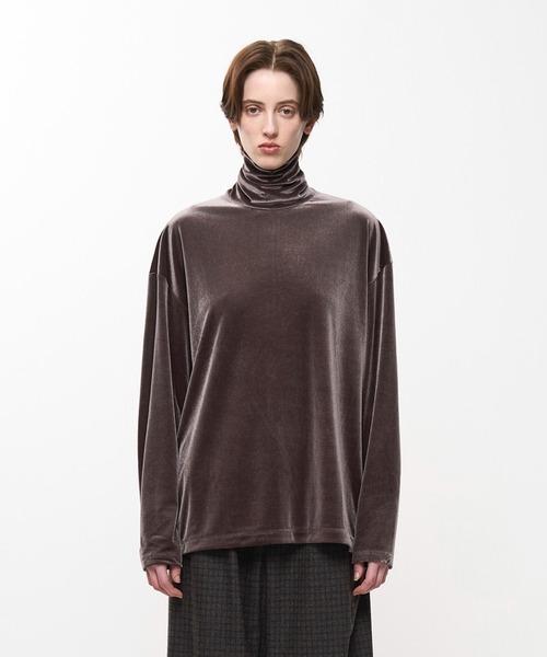 Juha(ユハ)の「LUSH VELOUR TURTLE(Tシャツ/カットソー・メンズ・ブラック/オリーブ/ワインレッド/グリーン/アイボリー/ブラウン・4/3)」の4枚目の写真