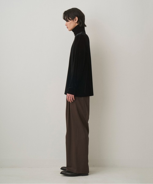 Juha（ユハ）の「LUSH VELOUR TURTLE（Tシャツ/カットソー・メンズ・ブラック/オリーブ/ワインレッド/グリーン/アイボリー・4/3）」の11枚目の写真