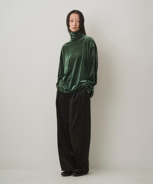 Juha（ユハ）の「LUSH VELOUR TURTLE（Tシャツ/カットソー）」 - WEAR