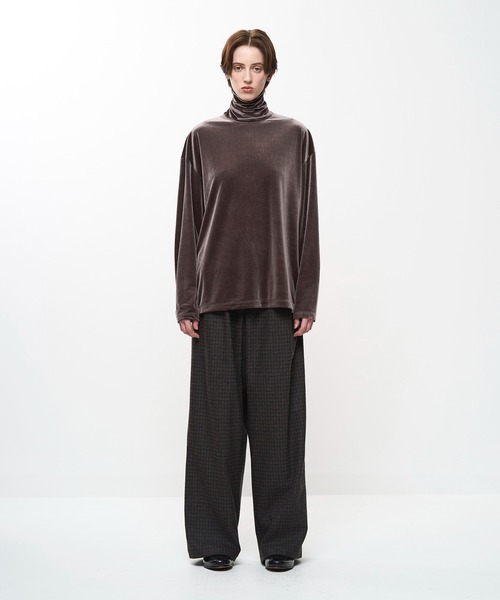 Juha（ユハ）の「LUSH VELOUR TURTLE（Tシャツ/カットソー・メンズ・ブラック/オリーブ/ワインレッド/グリーン/アイボリー・4/3）」の20枚目の写真