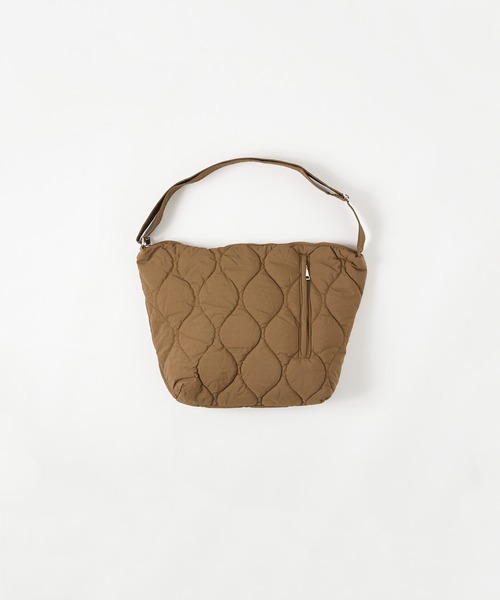 meltum（メルタム）の「【ZOZO限定】QUILT SHOULDER BAG（ショルダーバッグ・メンズ・ブラック/ホワイト/ブラウン・FREE）」の6枚目の写真