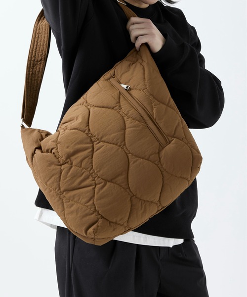 meltum（メルタム）の「【ZOZO限定】QUILT SHOULDER BAG（ショルダーバッグ・メンズ・ブラック/ホワイト/ブラウン・FREE）」の9枚目の写真