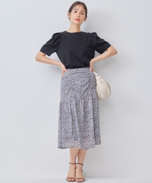 組曲(クミキョク)の「タックスリーブポンチ カットソー(Tシャツ/カットソー・レディース・ブルー系/ピンク系/アイボリー系/ブラック系・2/3)」の9枚目の写真