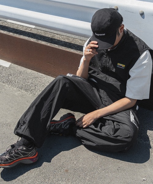 kutir（クティール）の「バイカラーナイロンアノラックベスト（ベスト・メンズ・ブラック/ネイビー/ライトカーキ・MEDIUM/LARGE）」の13枚目の写真