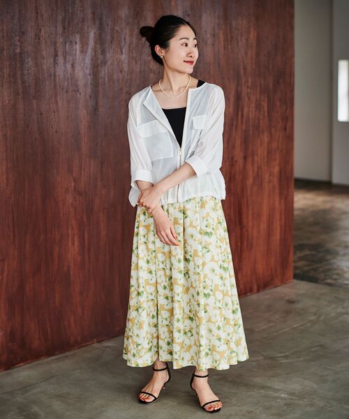 le.coeur blanc（ルクールブラン）の「フラワープリントギャザースカート（スカート・レディース・ブルー系その他4/イエロー系その他・38）」の7枚目の写真