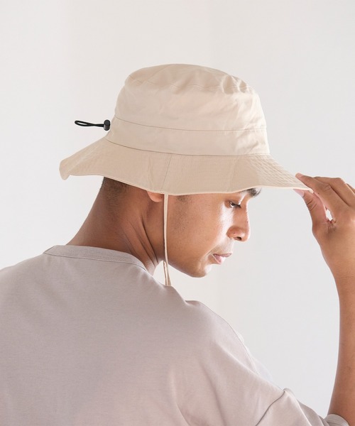 coca（coca）（コカ）の「メンズ 撥水ポケッタブルバケットハット（ハット・メンズ・アイボリー/ブラック/カーキ・ONE SIZE）」の14枚目の写真