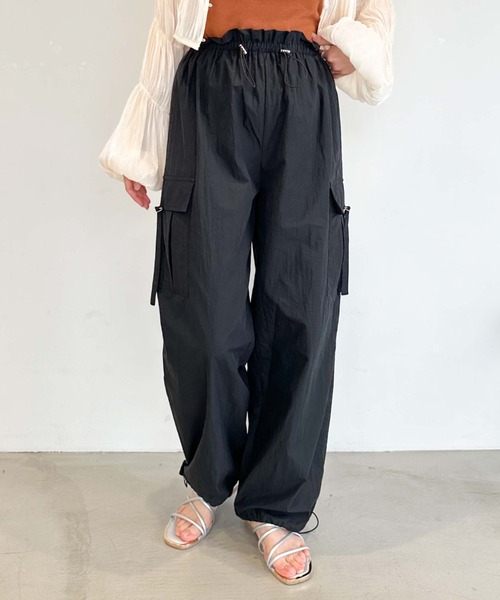 archives(アルシーヴ)の「ウエストギャザーカーゴパンツ(カーゴパンツ・レディース・グレー/ブラック/アイボリー・MEDIUM)」の3枚目の写真