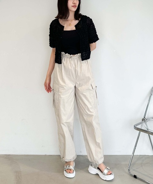 archives(アルシーヴ)の「ウエストギャザーカーゴパンツ(カーゴパンツ・レディース・グレー/ブラック/アイボリー・MEDIUM)」の13枚目の写真