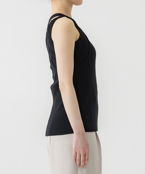 UNITED TOKYO（ユナイテッドトウキョウ）の「ラセンカットアウトタンクトップ｜ウォッシャブル（タンクトップ・レディース・ブラック/ホワイト/ダークブルー・FREE）」の8枚目の写真