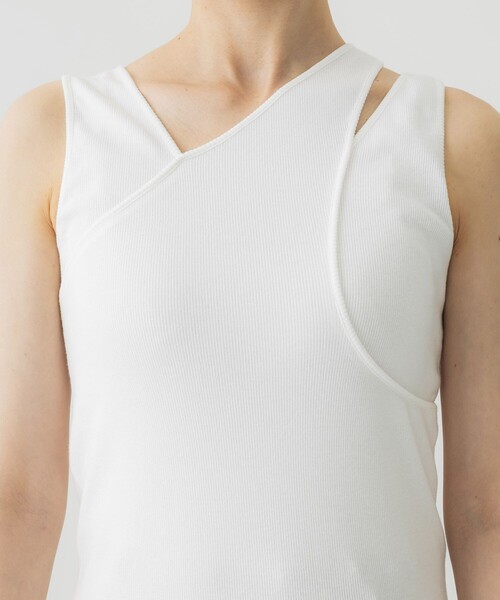 UNITED TOKYO（ユナイテッドトウキョウ）の「ラセンカットアウトタンクトップ｜ウォッシャブル（タンクトップ・レディース・ブラック/ホワイト/ダークブルー・FREE）」の14枚目の写真