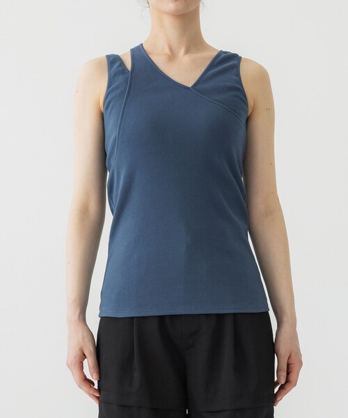 UNITED TOKYO（ユナイテッドトウキョウ）の「ラセンカットアウトタンクトップ｜ウォッシャブル（タンクトップ・レディース・ブラック/ホワイト/ダークブルー・FREE）」の17枚目の写真