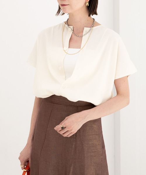 Elura（エルーラ）の「サラサラサマーリネンライク2wayプルオーバー/113176（シャツ/ブラウス・レディース・ブラック/ベージュ/ホワイト・FREE）」の2枚目の写真